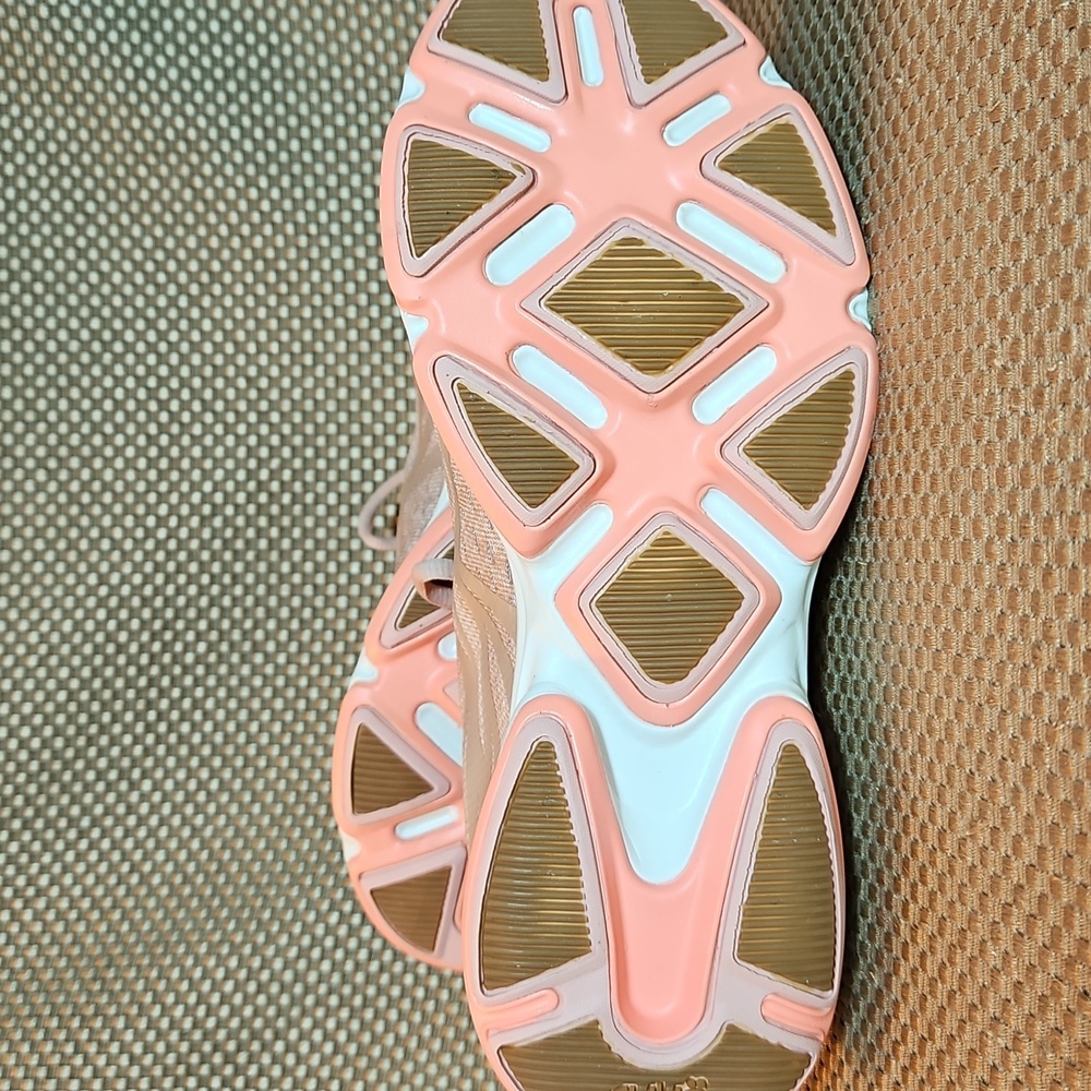 Ryka Devo Plus 3 Sneakers Dusty Peach 8M New in Box - Picture 7 of 9